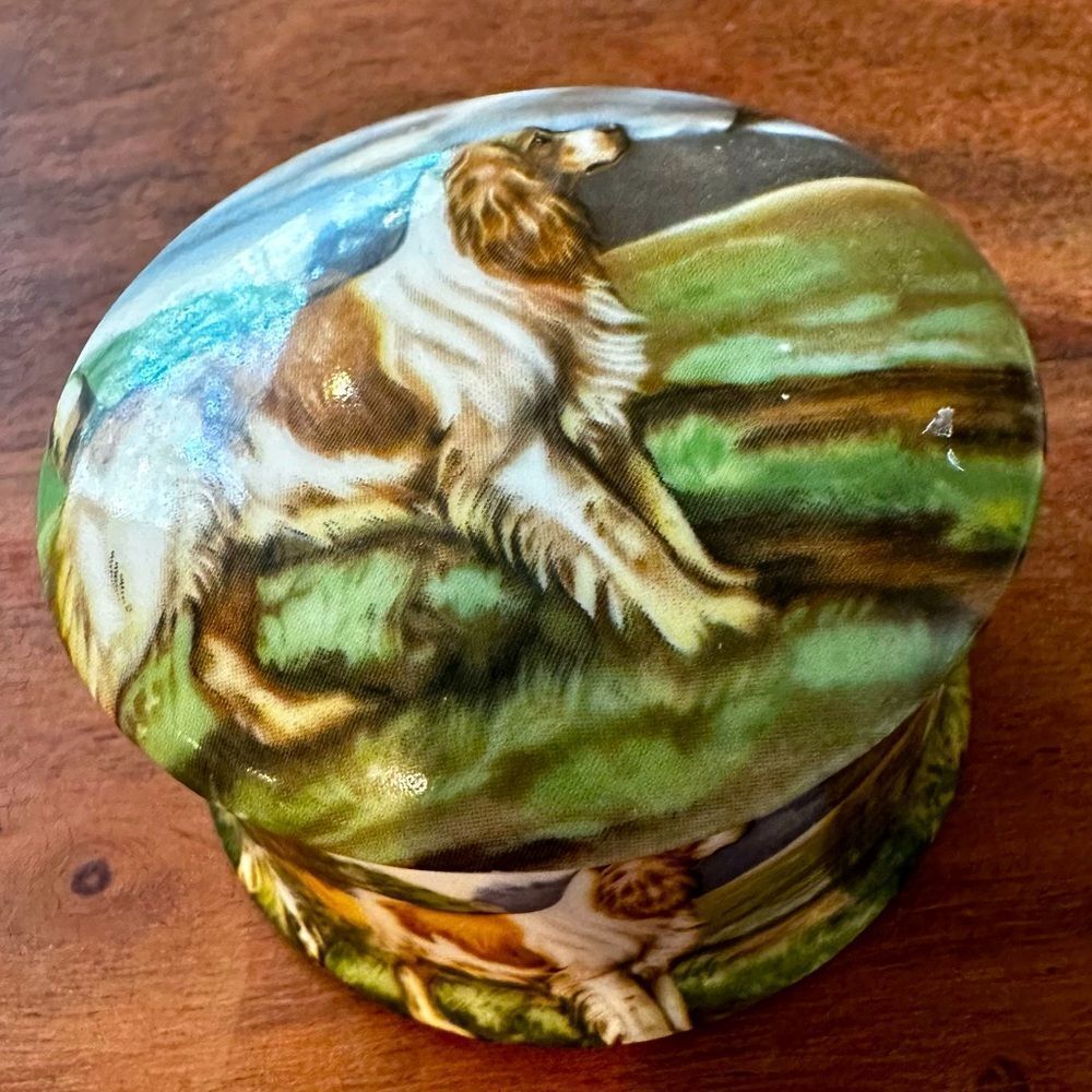 Newhall Staffordshire England Spaniel Dog Trinket Box 2" Bone China Dog Lover‎